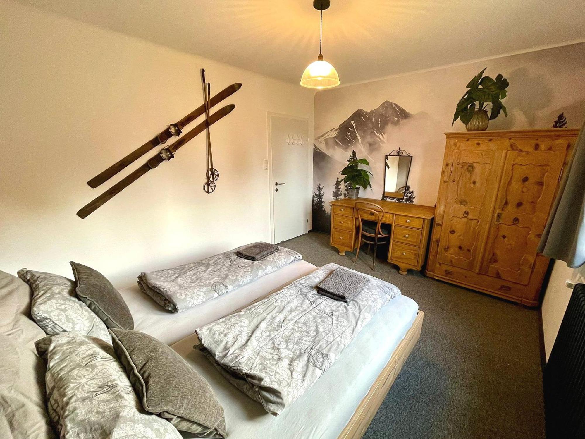 フッシュ・アン・デア・グロースグロックナーシュトラーセAlp Haus Grossglocknerアパートメント エクステリア 写真